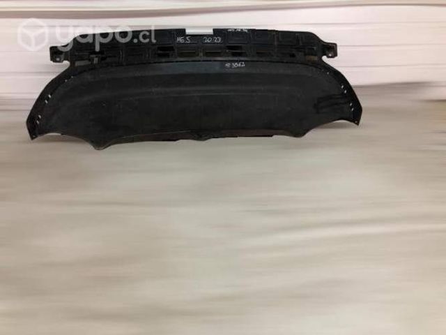 Moldura parachoque trasero mg 