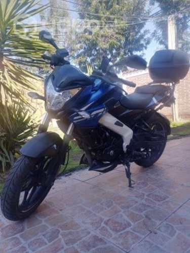 Bajaj Pulsar NS 200 año 2023