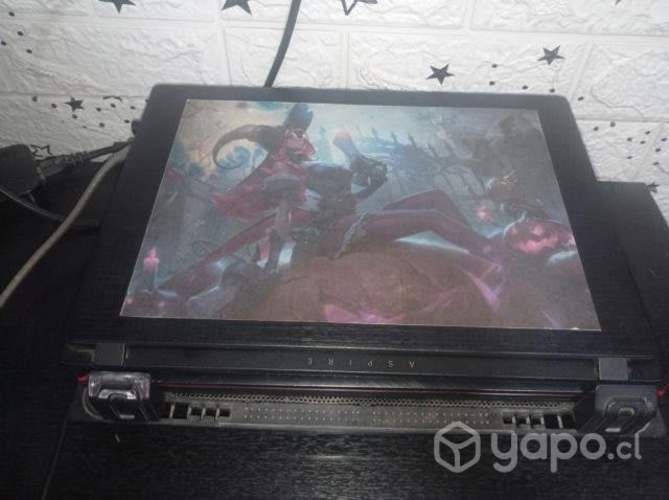 Notebook Acer Aspire A314-31 N17Q4 2 años de uso con caragdor universal