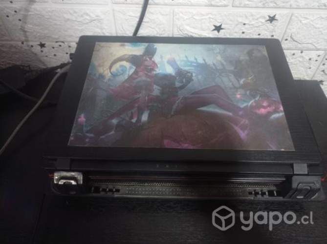 Notebook Acer Aspire A314-31 N17Q4 2 años de uso con caragdor universal