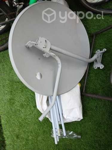 Antena satelital universal