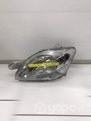 Foco óptico Lh Toyota Yaris sedan 2006-2009