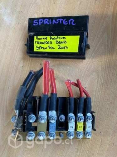 Borne positivo Mercedes Benz Sprinter 2017