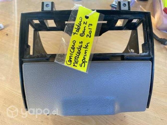 Cenicero tablero A Merced Benz Sprinter