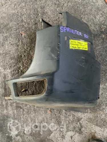 Corner derecho Parachoque tras Benz Sprinter