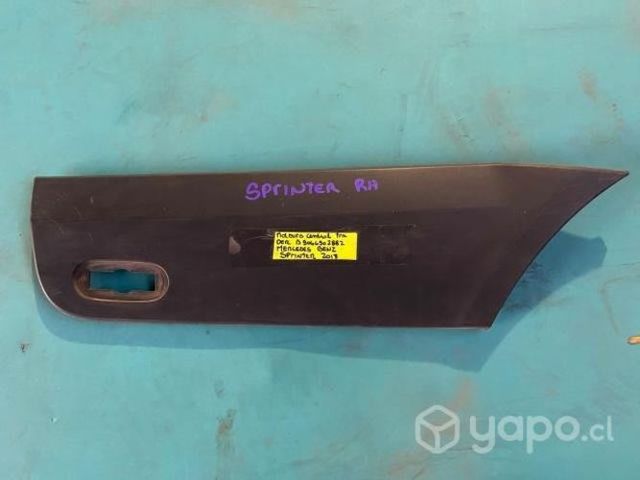 Moldura central tras der A Benz Sprinter