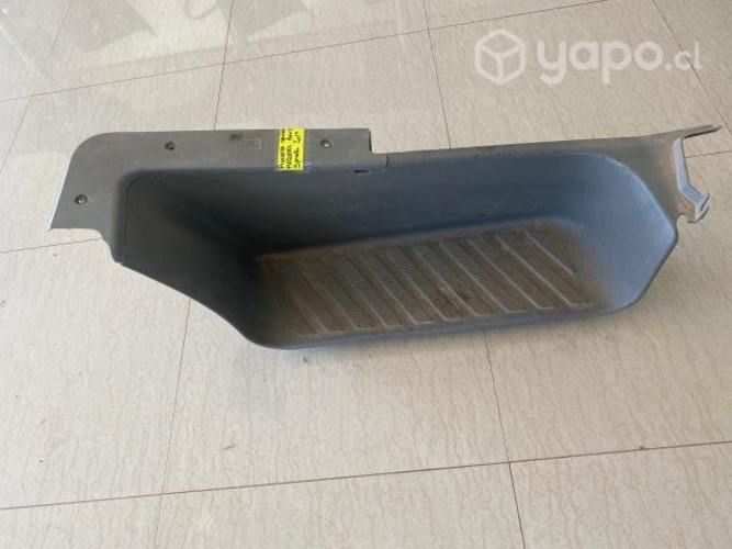 Pisadera puerta delantera izquierda Benz Sprinter