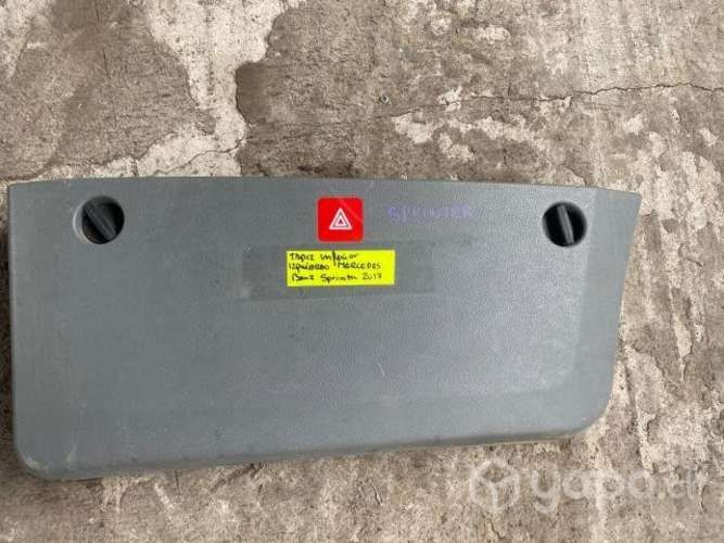 Tapiz inferior puerta delantera izquierda Sprinter