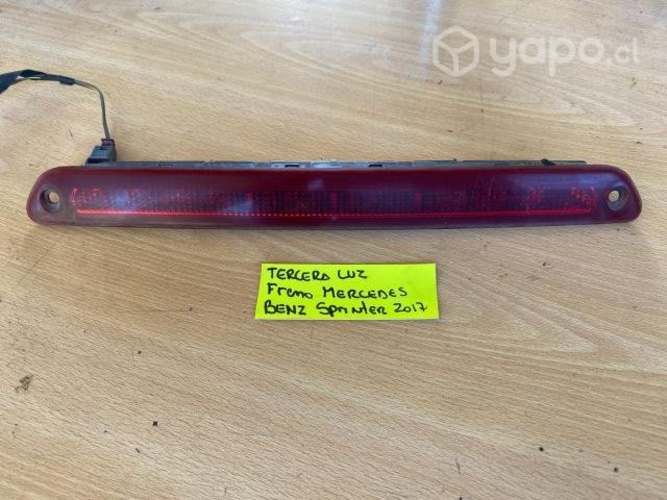 Tercera luz freno A Merc Benz Sprinter