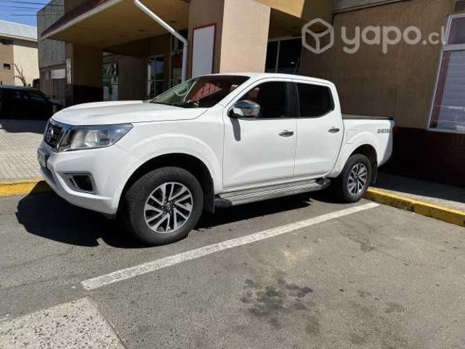 Vendo Nissan np300 2016