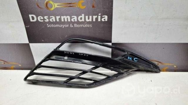 Tapa neblinero Seat león Rh 2.1