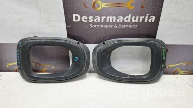 Tapa neblinero Tcross Rh/Lh 2.1