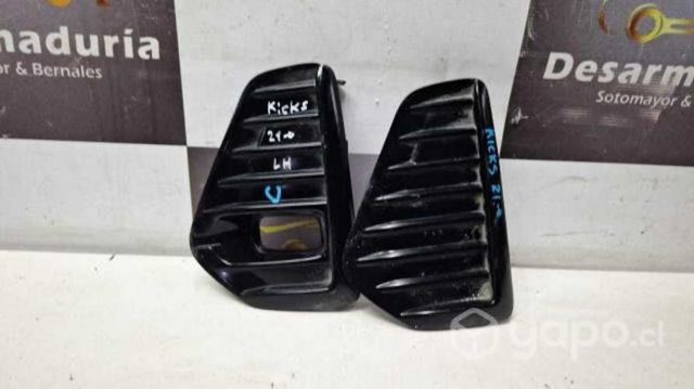 Tapa neblinero Kicks 2021 a 2024 Lh 2.1