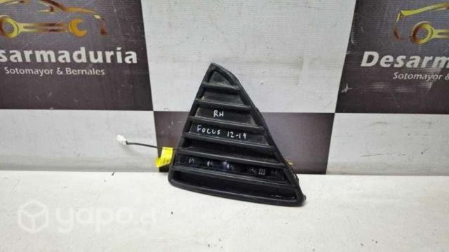 Tapa neblinero Focus 2012 a 2014 Rh 2.1
