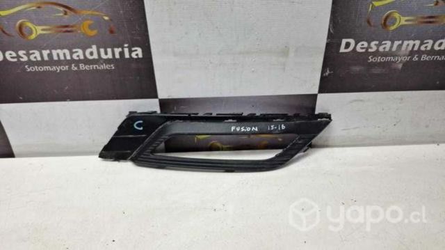 Tapa neblinero Fusion 2015 a 2018 2.1