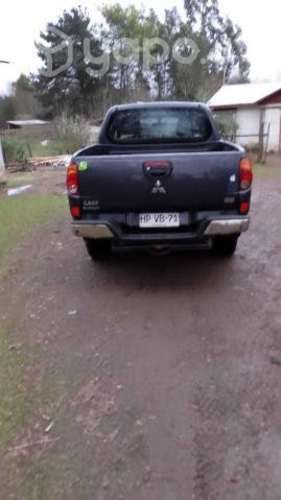 Mitsubishi l200 2016