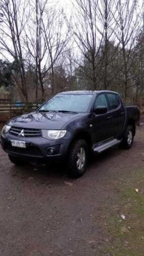 Mitsubishi l200 2016