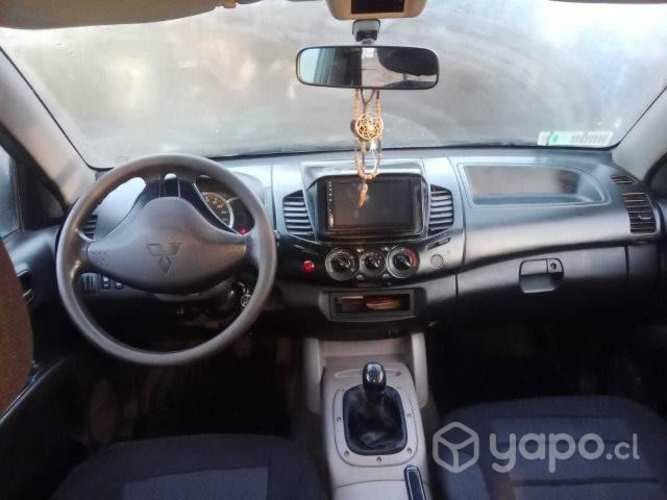 Mitsubishi l200 2016
