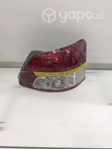 Foco trasero rh Toyota Yaris sedan 2006-2013