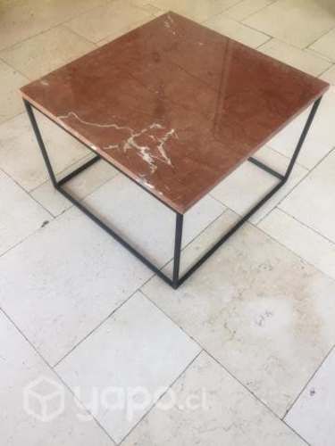 Mesa de centro de marmol rojo