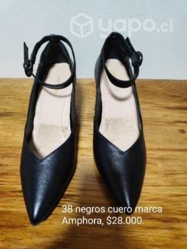 Zapatos negros cuero