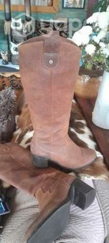 Botas hush puppies número 35