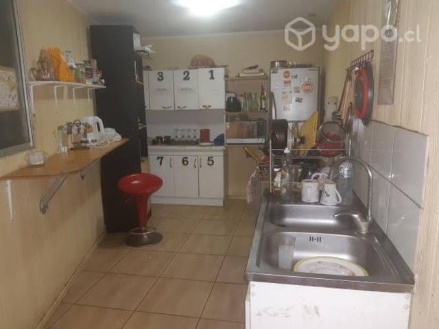 Arriendo de pieza con baño para una persona
