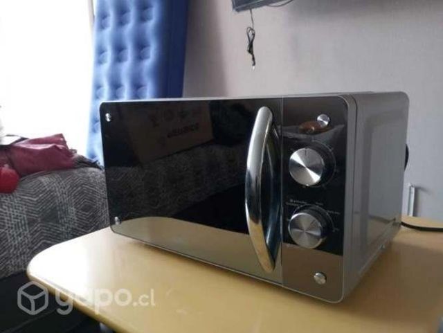Microondas muy bueno y económico