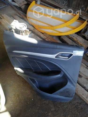 Tapiz puerta trasera izquierda MG ZS 2019