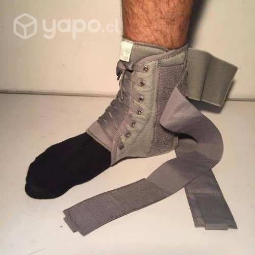 Tobillera estabilizadora con barras laterales