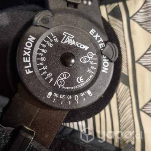 Rodillera con regulacion flexo extension rom