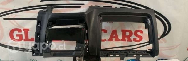 Bisel cubre tablero con botón de star MG ZS 2021