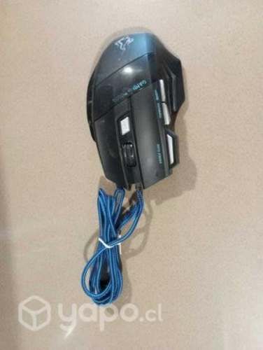 Mouse gamer, en buen estado economico
