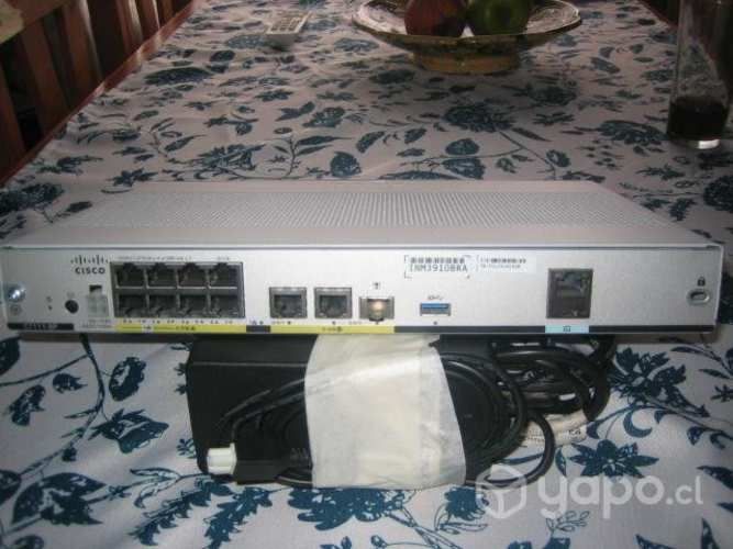 Router Cisco isr1100