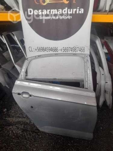 Puerta trasera Virtus RH 2.1