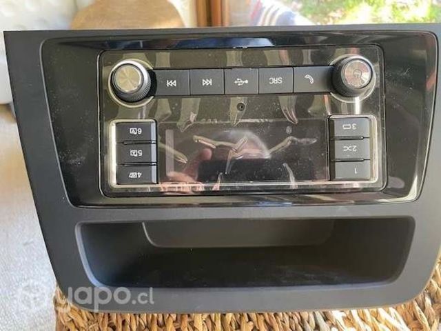 Radio auto MG ZSAT 2024 nueva