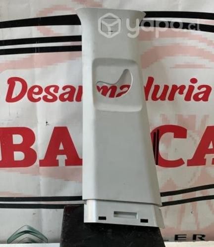 Tapiz cubre pilar central derecho MG ZS 2021 AUTO