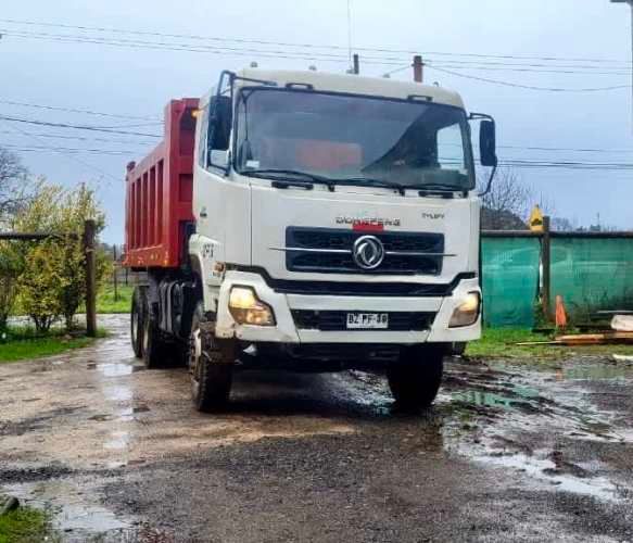 Vendo camion dongfeng 16m3 año 2010