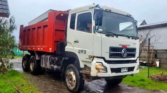 Vendo camion dongfeng 16m3 año 2010