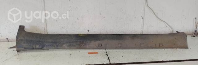 Moldura Exterior Cubre Zocalo Der (MGZ2155) MG ZS