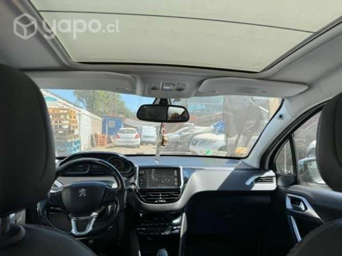 Peugeot 2008 2014