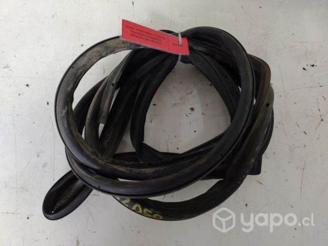 Goma Contorno Puerta Trasera Izq (MGZ050) MG ZS