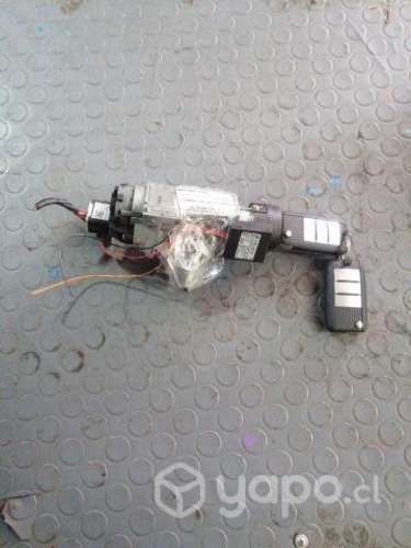 Chapa motor con 2 llaves MG ZS 2019