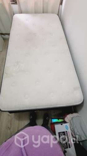 Cama de 1 ½ en buenas comdiciones