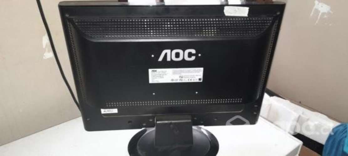 Monitor AOC 19"