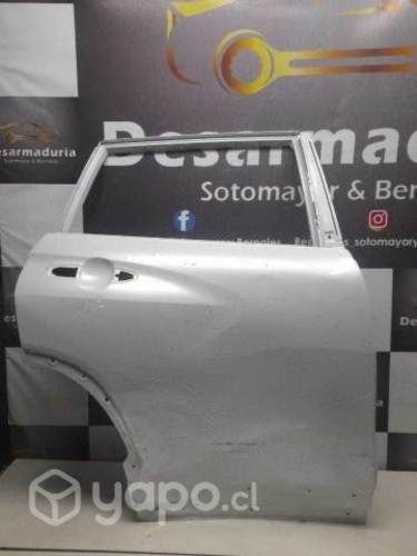 Puerta trasera Corolla Cross RH 2.1