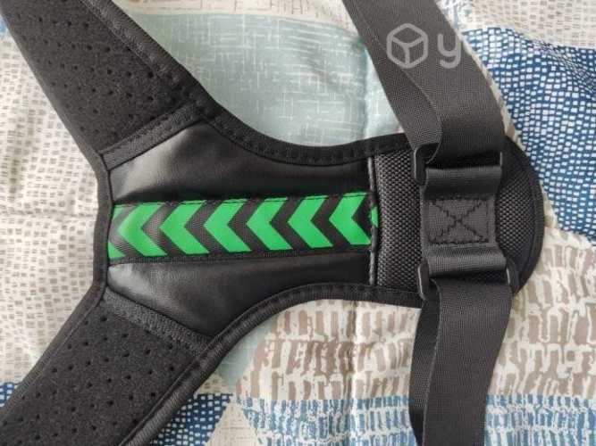 Corrector de postura ajustable