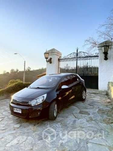 Kia rio 5 2012