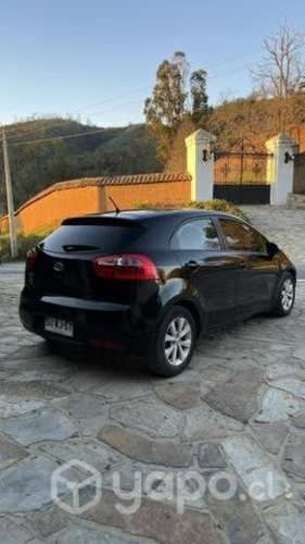 Kia rio 5 2012