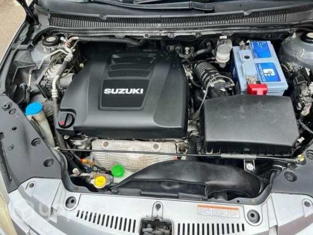 SUZUKI KIZASHI SEDAN 2.4 LIMITED A17